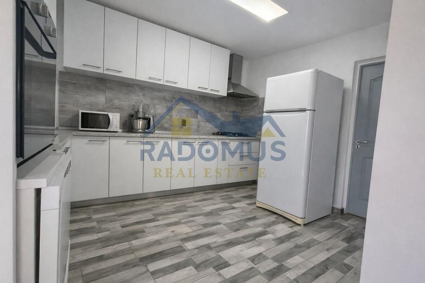 Casă individuală cu 3 camere cu Canalizare în Vest