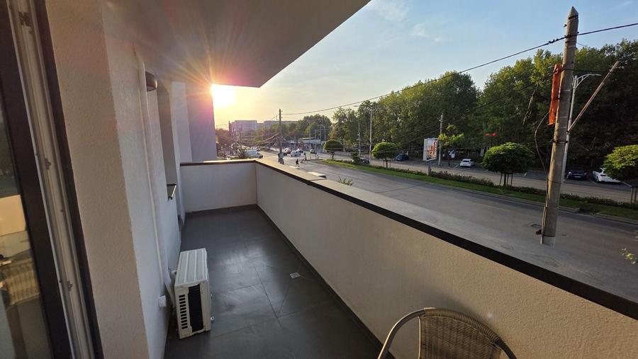 Apartament cu 2 camere semidecomandat în Păcii