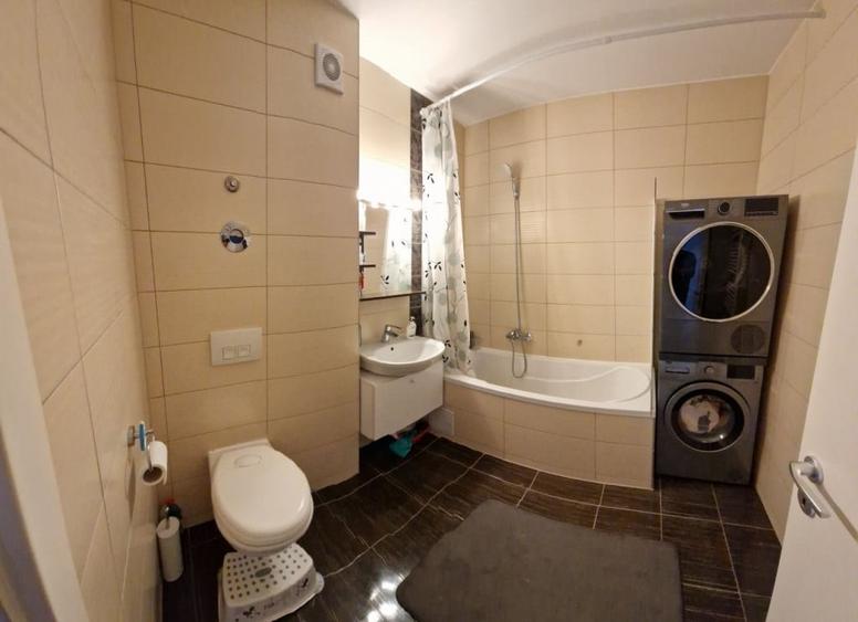 Apartament cu 3 camere decomandat în Avantgarden