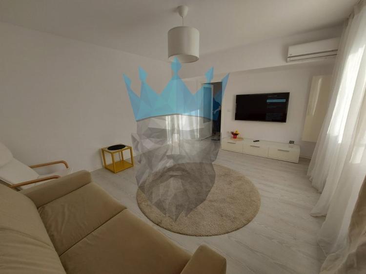 Apartament cu 2 camere decomandat, mobilat în Gara de Nord