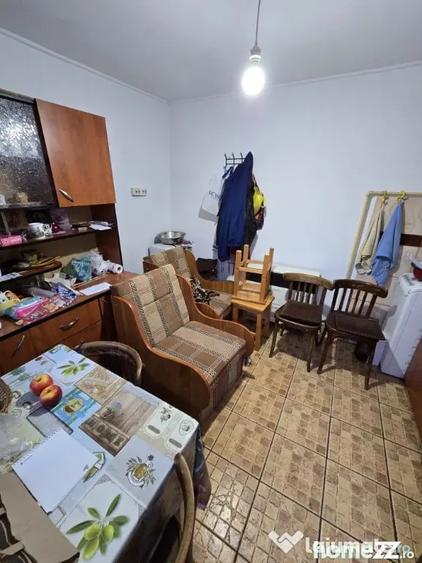 Casă cu 3 camere cu Teren 240 Mp în 23 August
