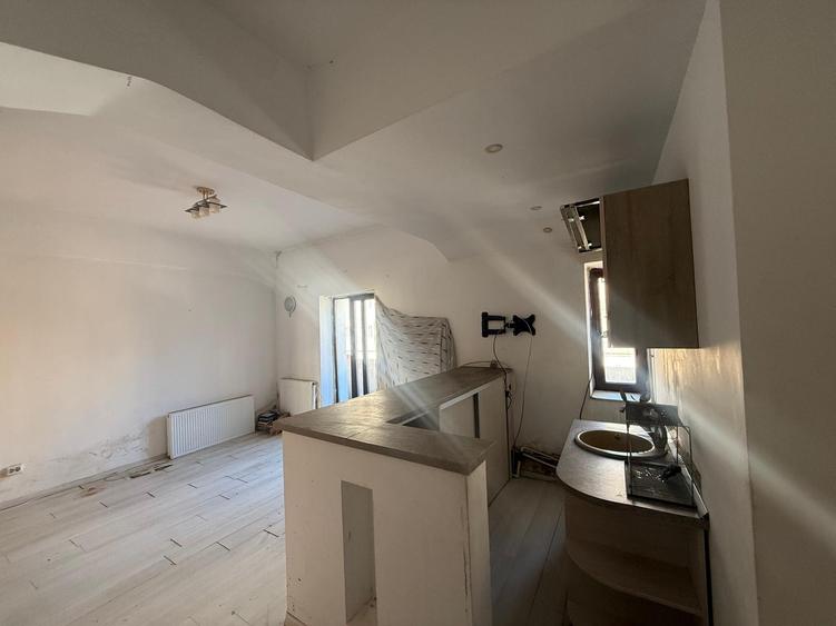 Apartament cu 2 camere decomandat în Ultracentral