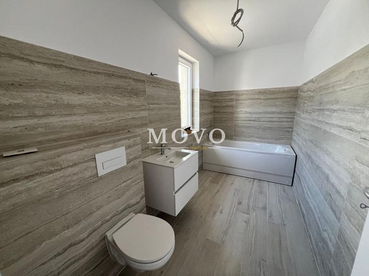 Duplex cu 4 camere cu Canalizare în Chișoda