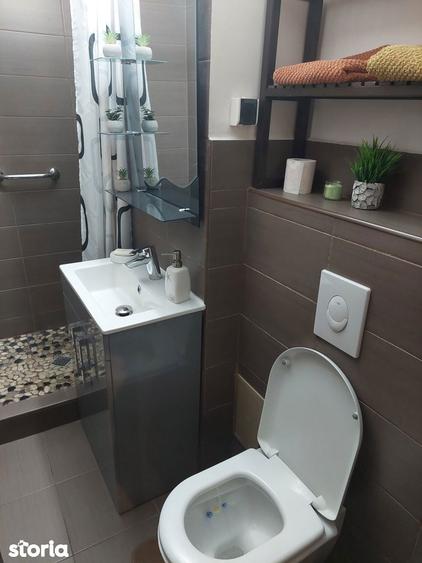 Apartament cu 3 camere decomandat în Decebal