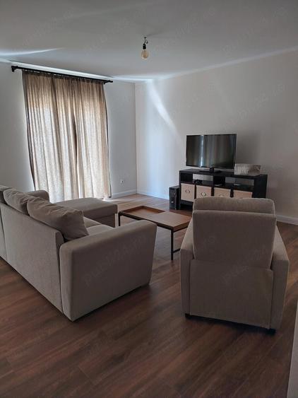 Casă cu Teren 416 Mp în Central