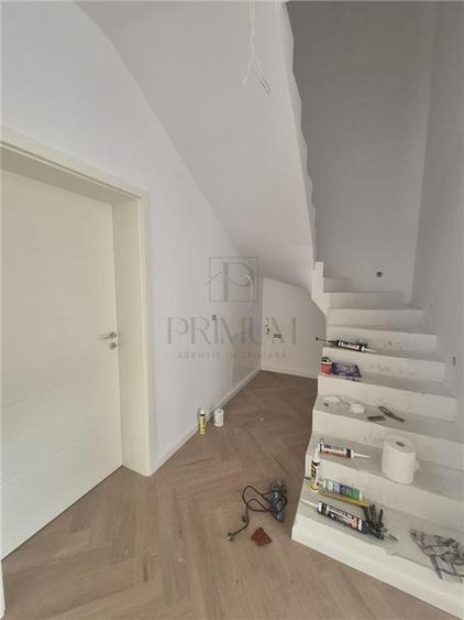 Duplex cu 4 camere cu Teren 300 Mp în Moșnița Nouă