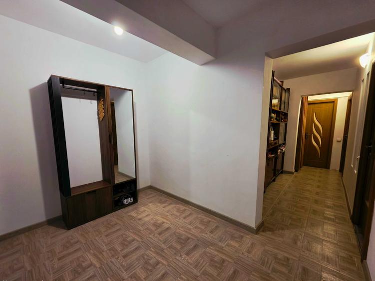 Apartament cu 3 camere decomandat în Nord