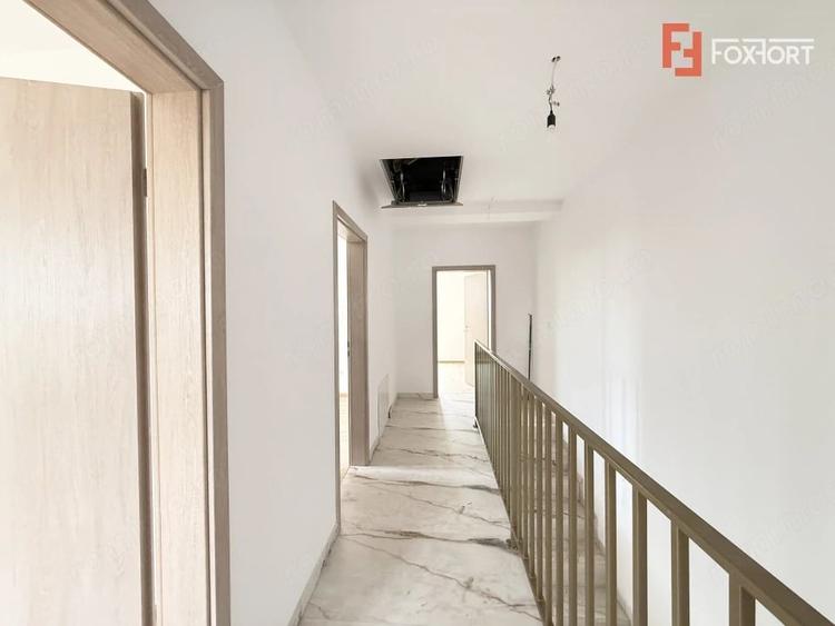 Casă cu 4 camere cu Teren 272 Mp în Săcălaz