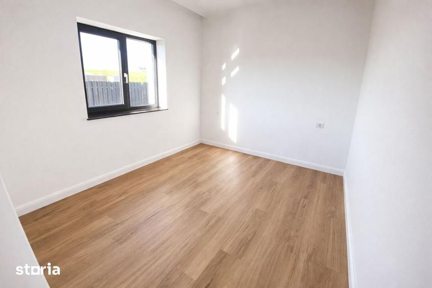 Casă cu 4 camere cu Teren 400 Mp în Dancu