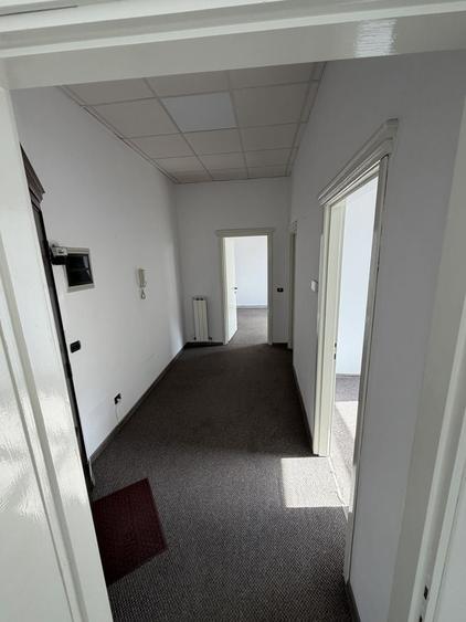Spațiu comercial, de 56 mp, în Central