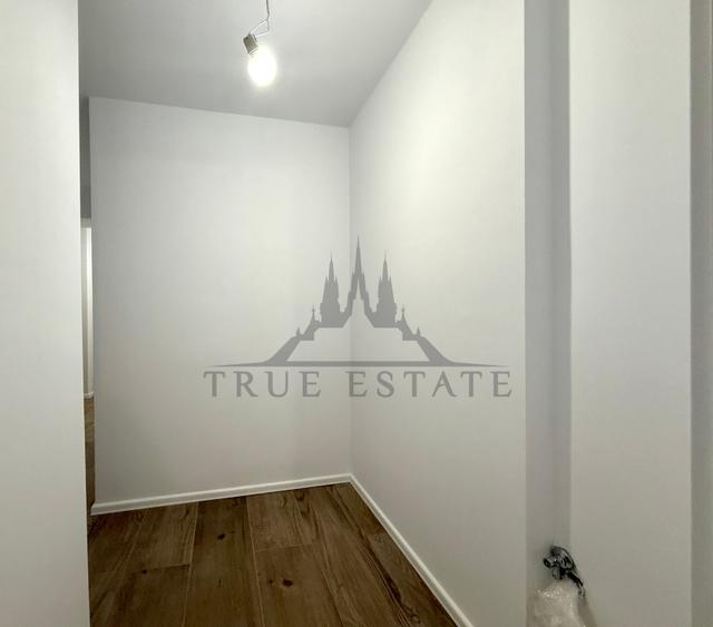 Apartament cu 3 camere decomandat în Moșilor