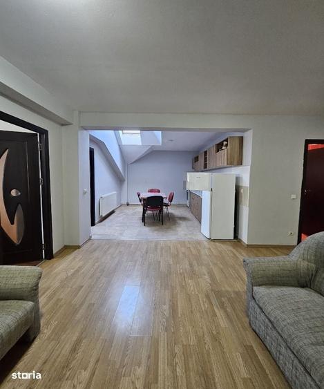 Apartament cu 3 camere decomandat în Iosia