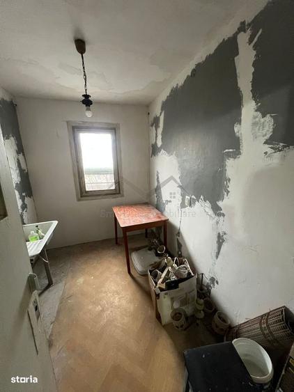 Apartament cu 2 camere nedecomandat în Podu Roș — fotografia 1