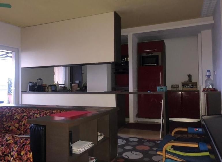 Apartament cu 3 camere decomandat, mobilat în Zorilor
