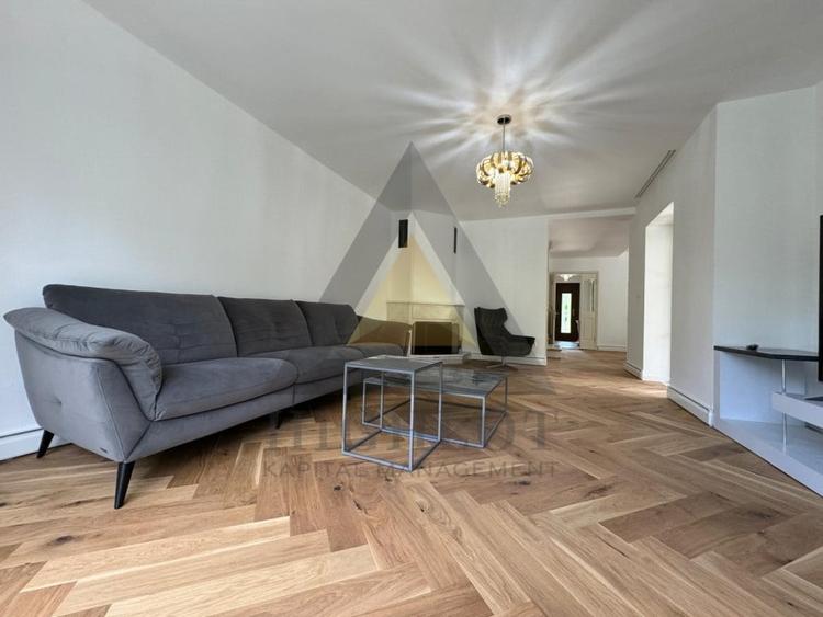 Duplex cu 5 camere cu Canalizare în Iancu Nicolae