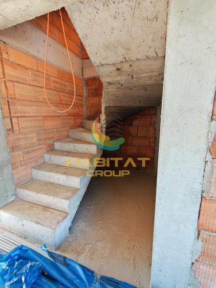Duplex cu 4 camere cu Canalizare în Splaiul Unirii