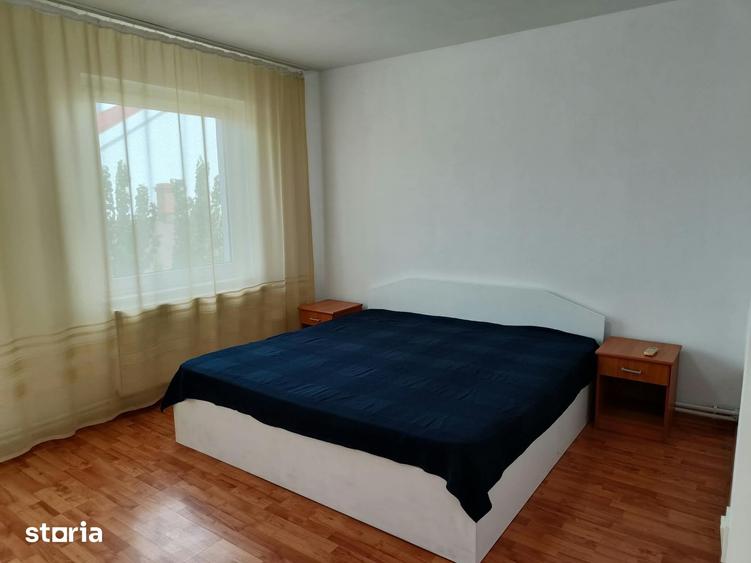 Casă cu 4 camere cu Teren 220 Mp în Calea București