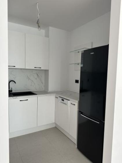 Apartament cu 2 camere semidecomandat în Aviației