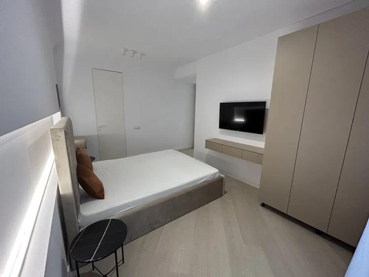 Apartament cu 3 camere, mobilat în Aviației