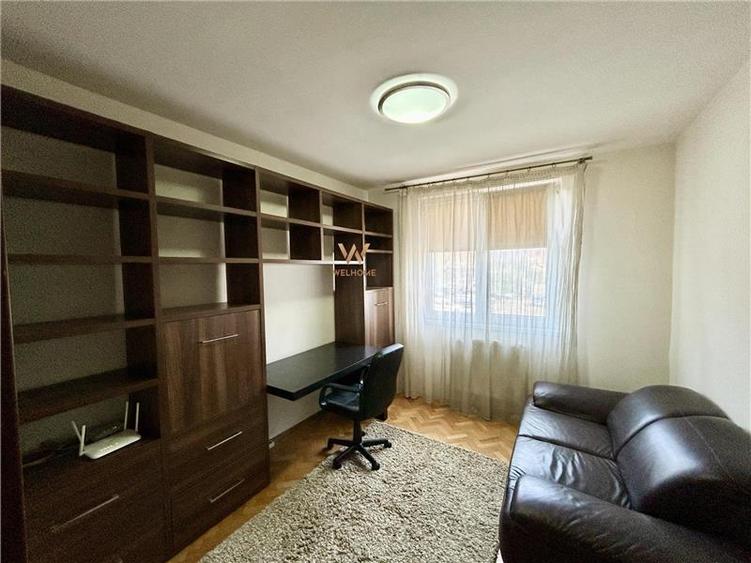 Apartament cu 3 camere decomandat în Central