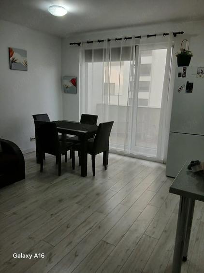 Garsonieră decomandată în Central