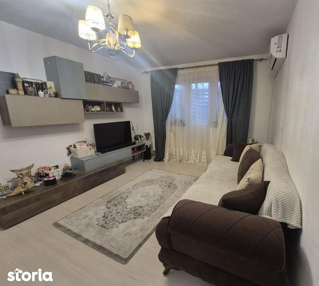 Vand apartament 3 camere semidecomandat - 1