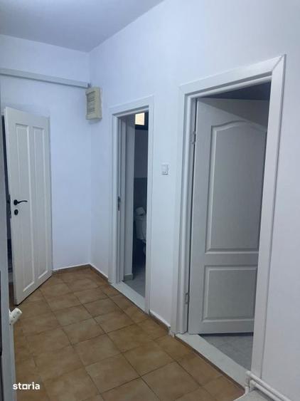 Spațiu comercial, de 160 mp, în Calea București
