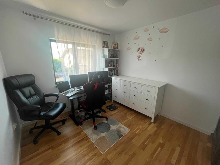 Apartament cu 3 camere decomandat în Valea Lupului