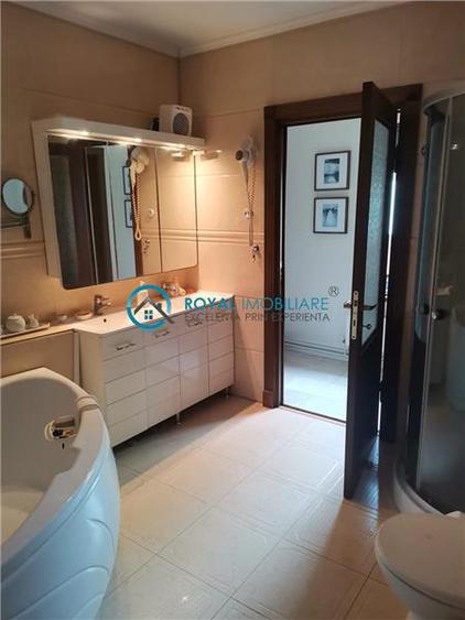Apartament cu 2 camere semidecomandat, mobilat în Ultracentral