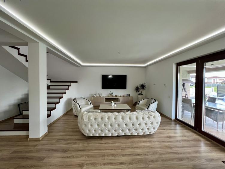 Casa individuala, 4 camere, 286 mp utili, 612 mp teren, piscina - Mosnita Noua - 1
