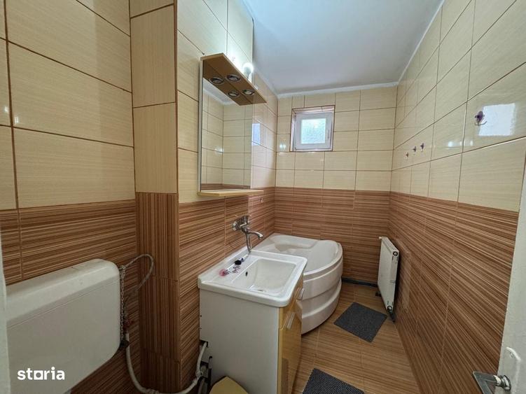 Apartament cu 2 camere semidecomandat în Mărășești