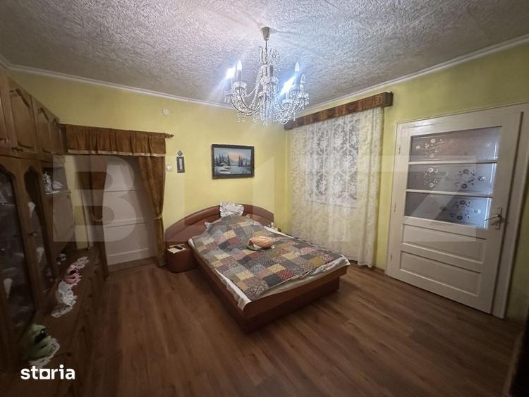 Casa 202 mp cu teren 1.178 mp, livada si garaj Petin - 9
