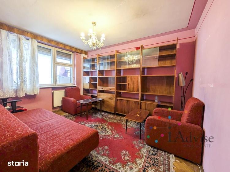 Apartament cu 3 camere decomandat în Sud