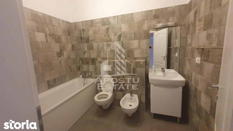 Casă cu 4 camere cu Teren 300 Mp în Moșnița Nouă