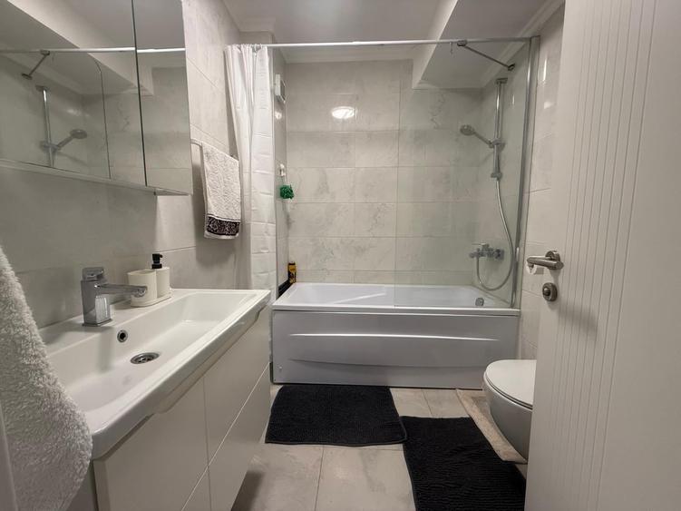 Mamaia -- Apartament nou, cu  loc de parcare - 14