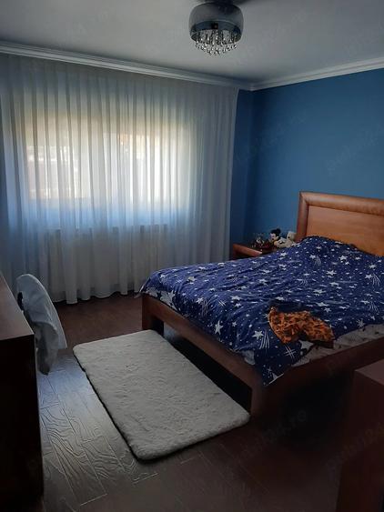 Casă cu Teren 230 Mp în Central