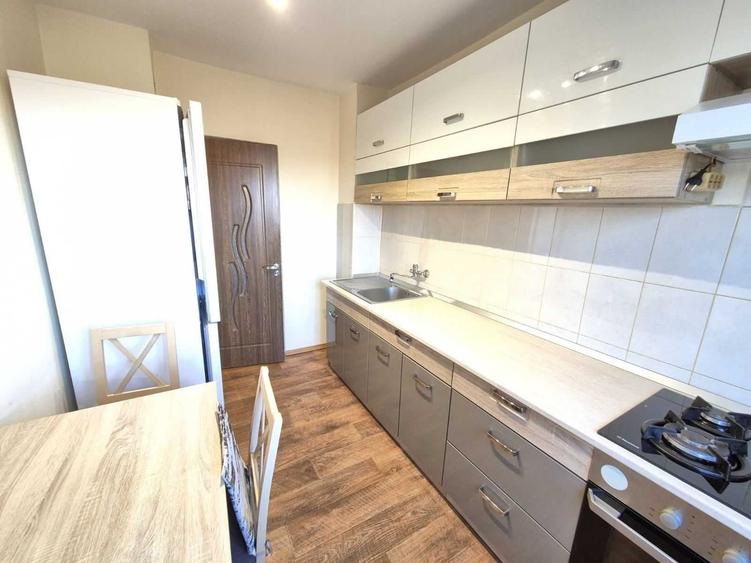 Apartament cu 2 camere decomandat în Drumul Carului
