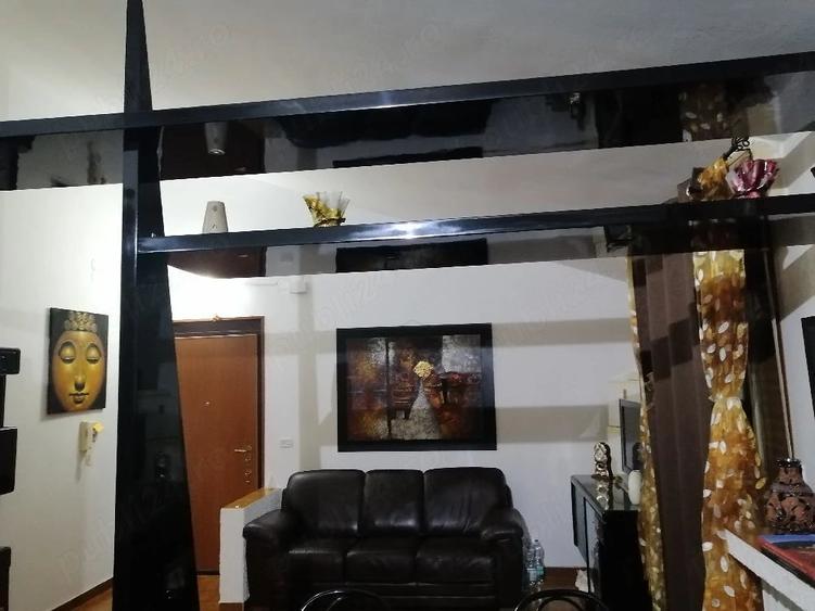 Apartament cu 3 camere decomandat în Exterior Vest