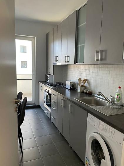 Apartament cu 3 camere semidecomandat în Dosu Bricii