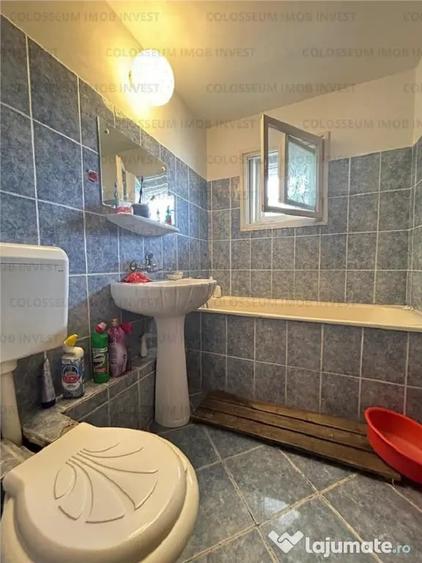 Apartament cu 3 camere decomandat în Noua