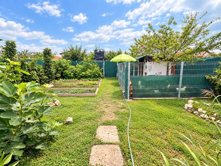 Casă individuală cu 6 camere cu Piscina în Teiuș