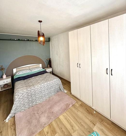 Apartament cu 2 camere semidecomandat în Casa de Cultură