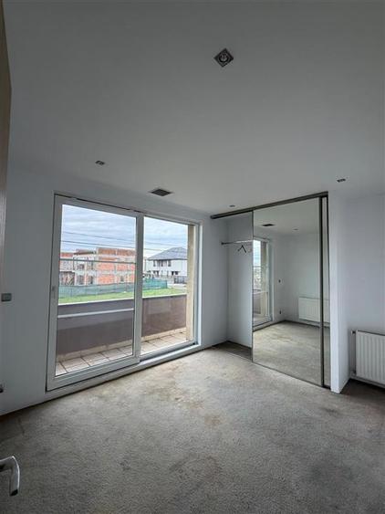 Duplex cu 4 camere cu Teren 175 Mp în Tunari