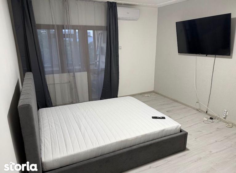 Apartament cu 2 camere decomandat în Calea București