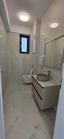 Spațiu comercial, de 260 mp, în Valea Adâncă