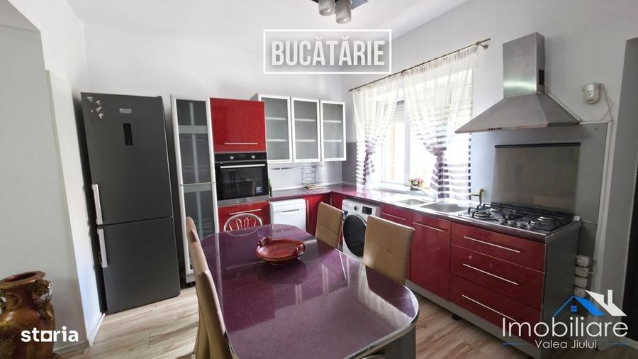 Casă cu 4 camere în Ultracentral