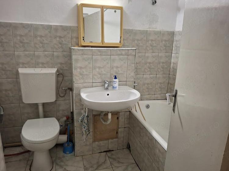 Apartament cu 2 camere decomandat în Cetate