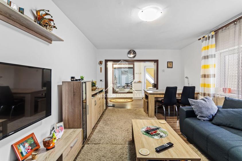 Casă cu 5 camere cu Teren 408 Mp în Coiciu