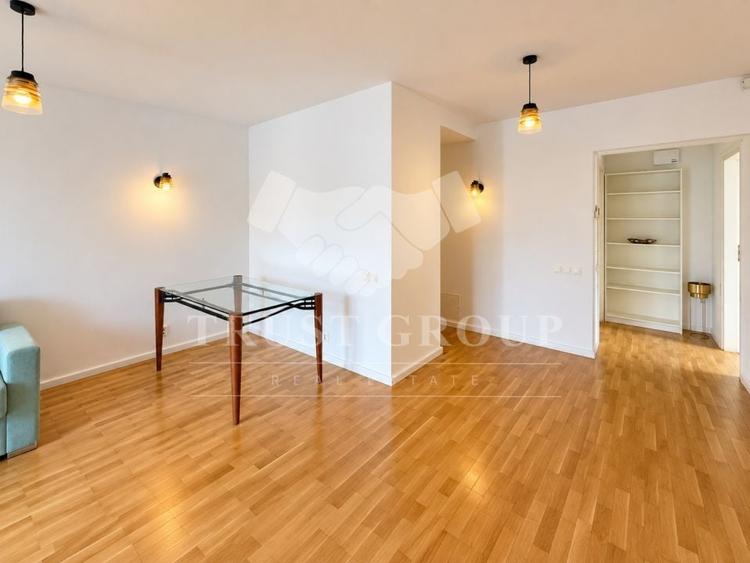 Apartament cu 3 camere semidecomandat, mobilat în Kiseleff