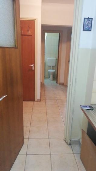 Apartament cu 2 camere decomandat în Titan — fotografia 3
